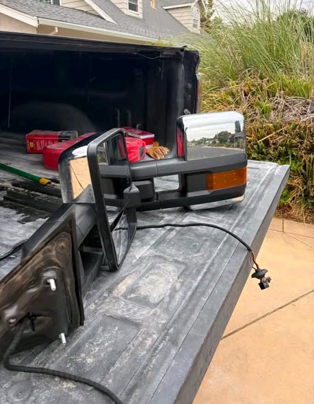 Mirrors fitting 2014-2018 GMC/Chevy