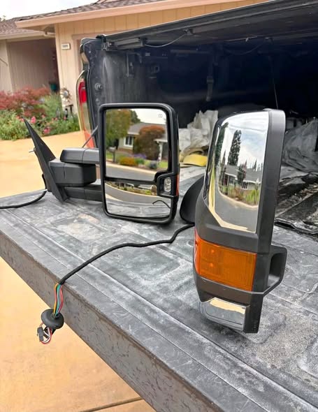 Mirrors fitting 2014-2018 GMC/Chevy