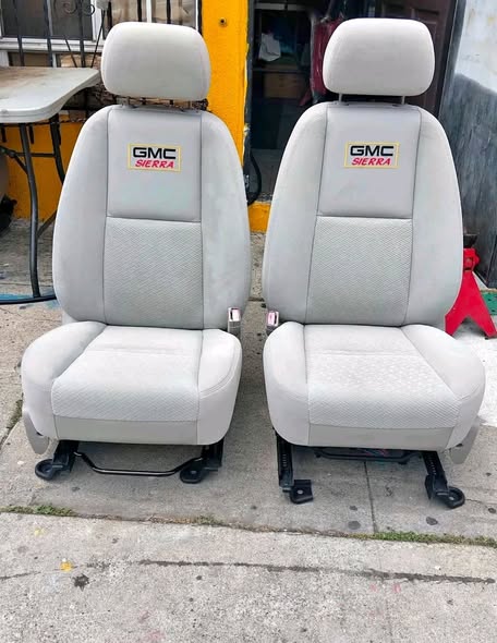 seats for a 2006-2008 GMC Sierra