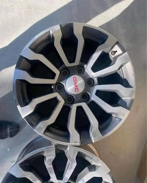 GMC Sierra 1500 AT4 wheels and sensors.
