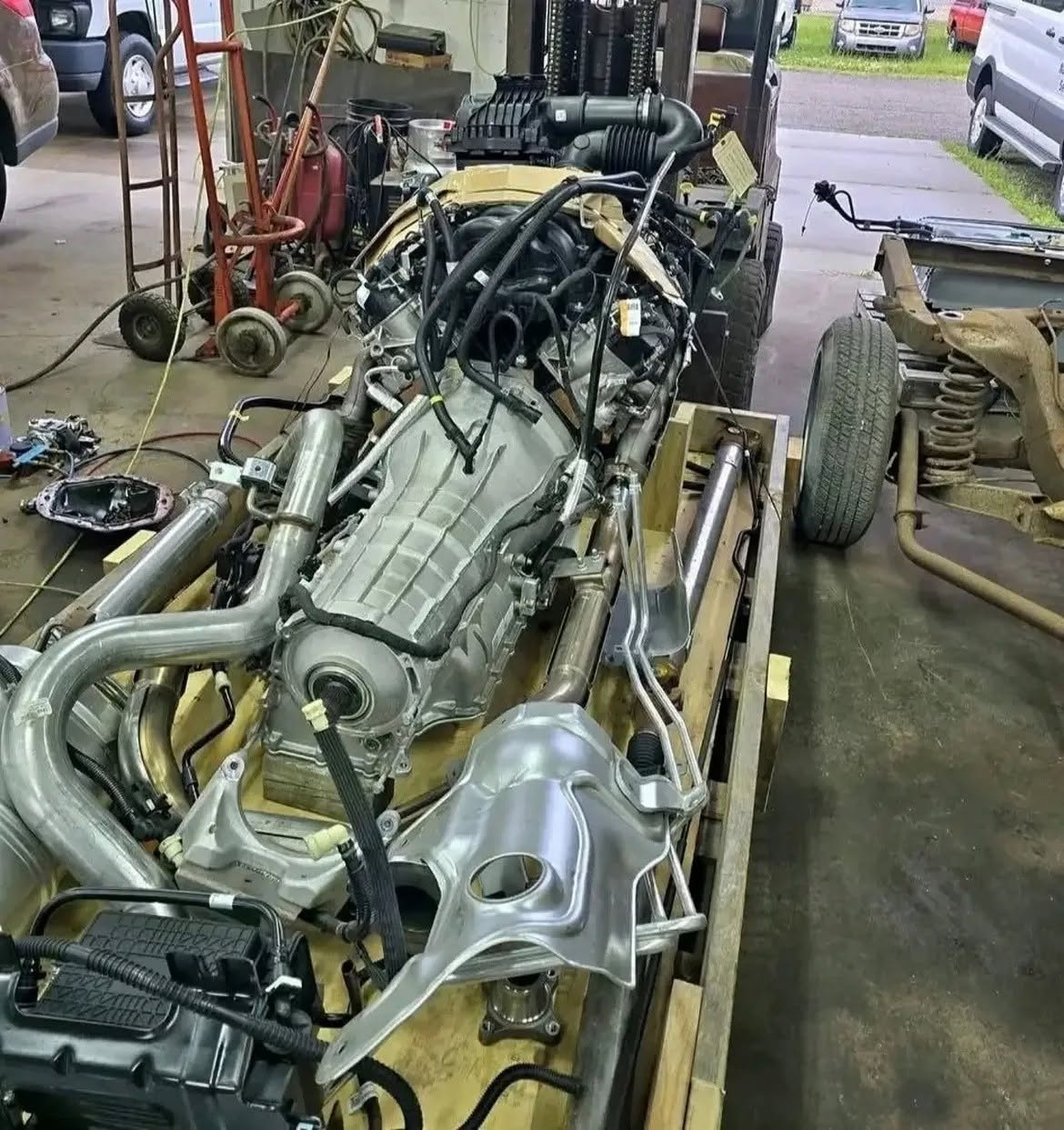 2020-2026 Ford 7.3 F-250 F-350 F-450 F-550 Godzilla complete Engine and transmission 2020-2026 7.3 with 6 speed transmission.