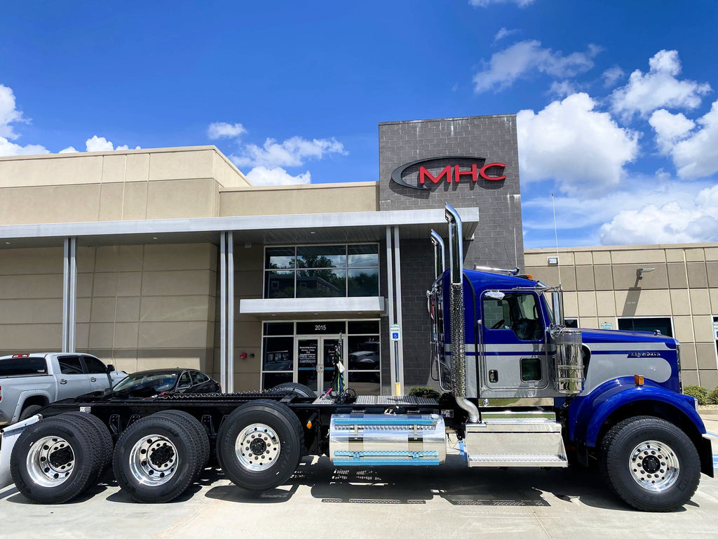 2027 Kenworth W900 Cummins X15 | 605 HP | 18 Speed | Neway Suspension 20k Front | 20k Pusher | 52k Rears w/ 4.56 Gears