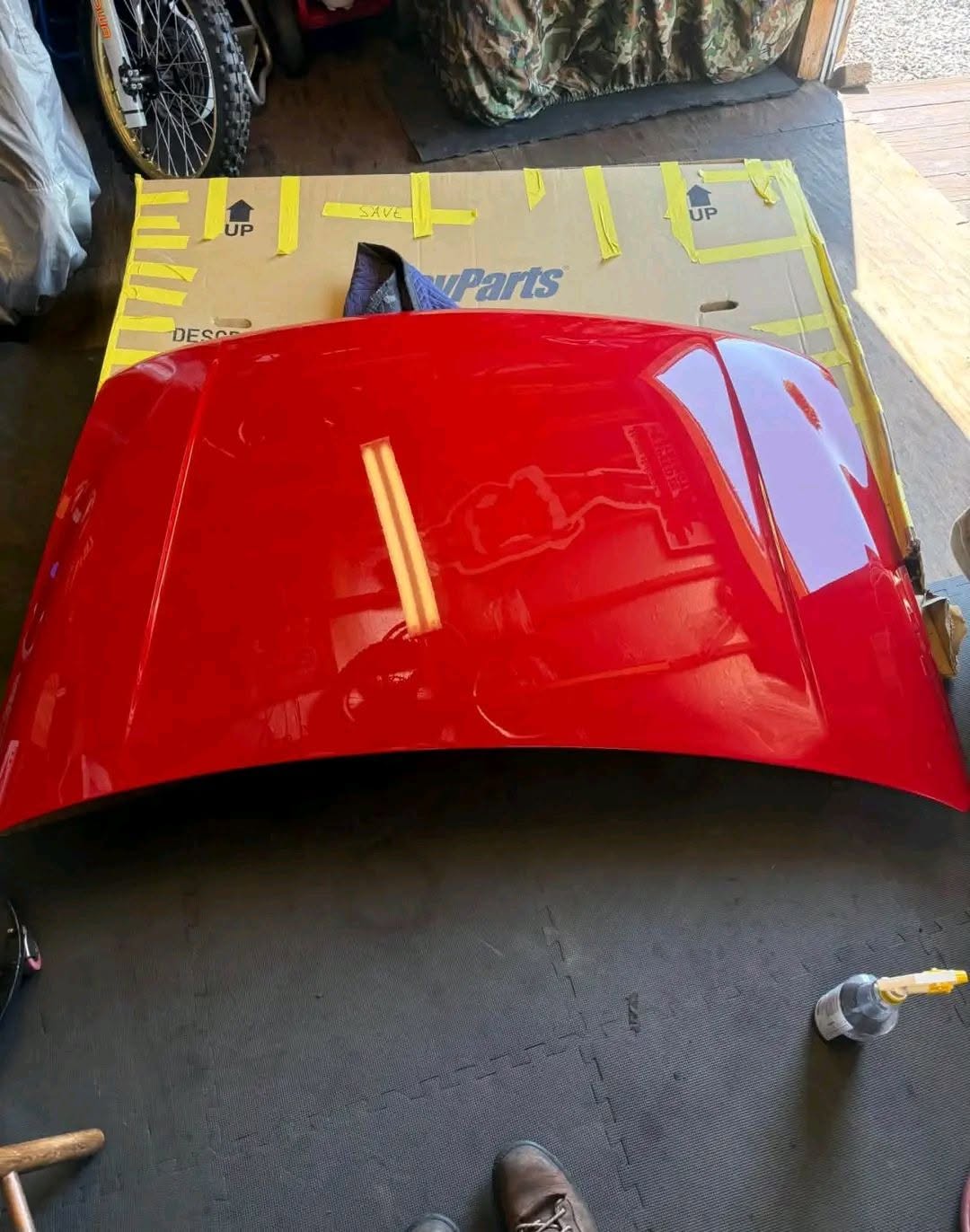 GMT 800 hood off a 2004 GMC Sierra 2500HD