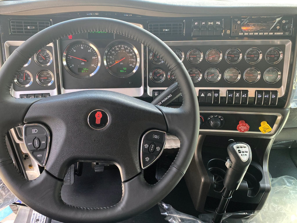 2027 Kenworth W900 Cummins X15 | 605 HP | 18 Speed | Neway Suspension 20k Front | 20k Pusher | 52k Rears w/ 4.56 Gears