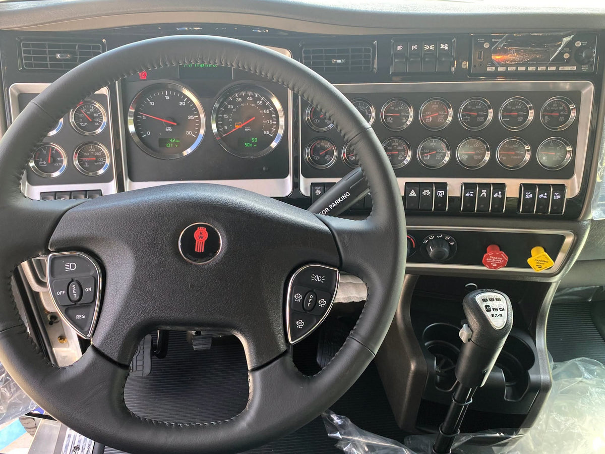 2027 Kenworth W900 Cummins X15 | 605 HP | 18 Speed | Neway Suspension 20k Front | 20k Pusher | 52k Rears w/ 4.56 Gears