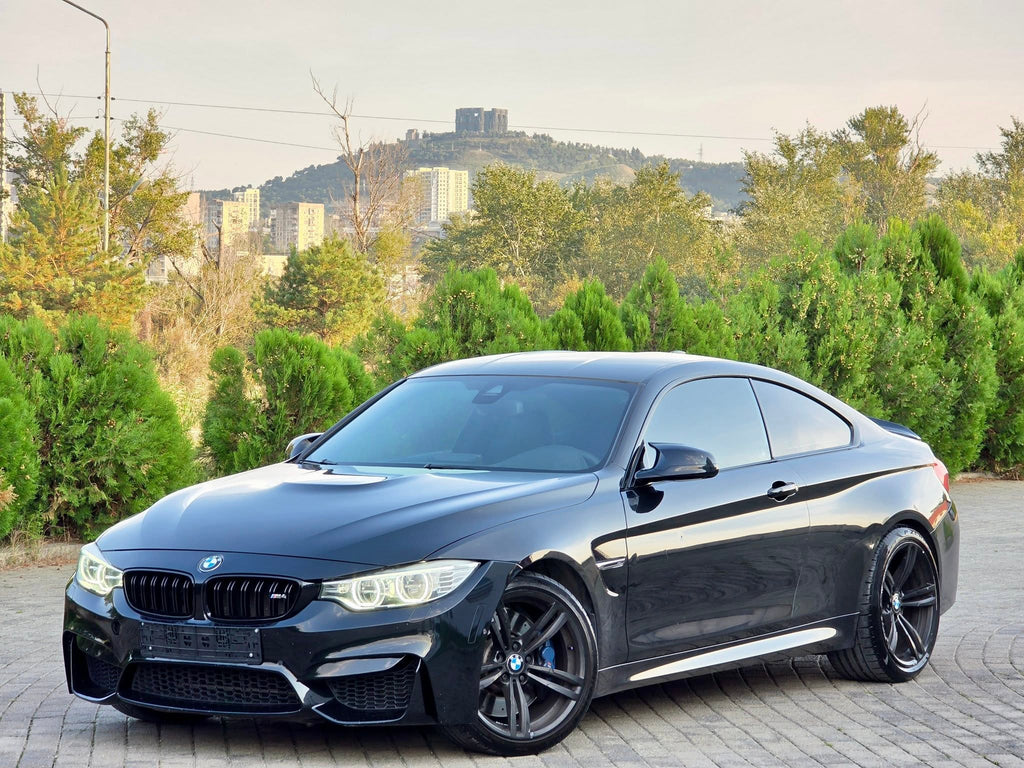 BMW F82 M4 - USA 2014 - 140900Km