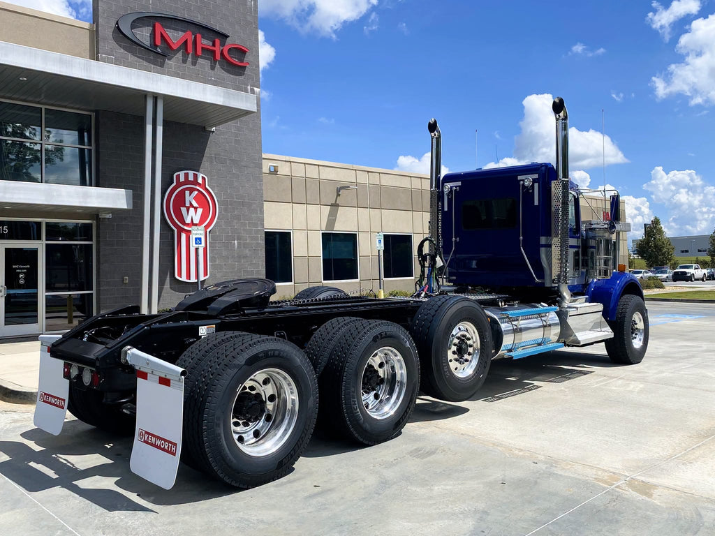2027 Kenworth W900 Cummins X15 | 605 HP | 18 Speed | Neway Suspension 20k Front | 20k Pusher | 52k Rears w/ 4.56 Gears