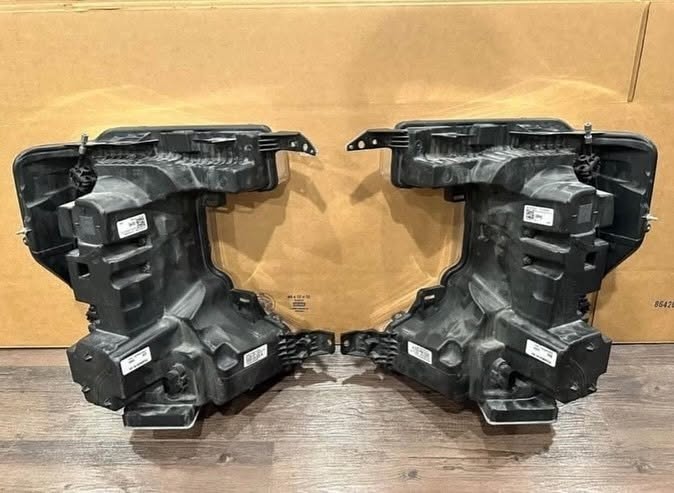 2020–2022 FORD F-250 / F-350 / F-450 PLATINUM LED HEADLIGHTS