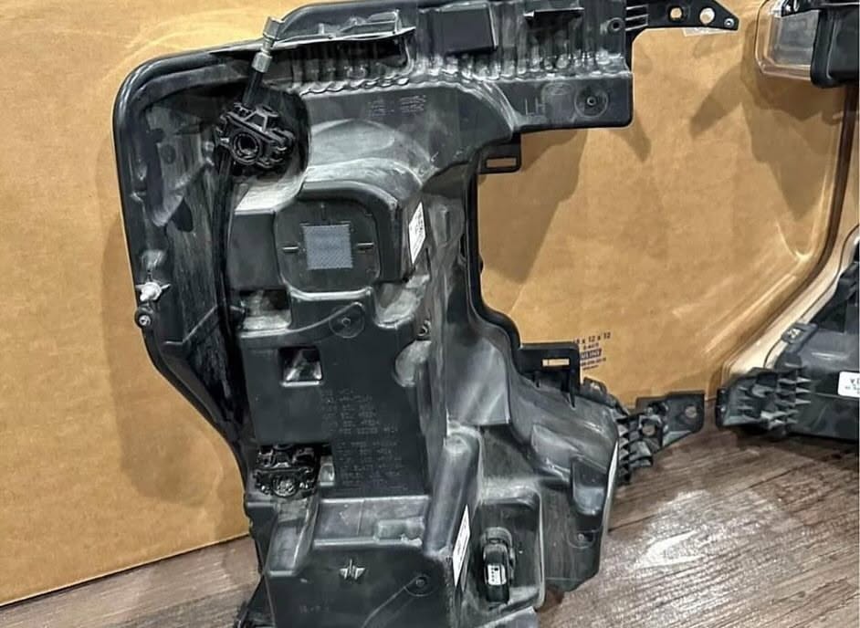 2020–2022 FORD F-250 / F-350 / F-450 PLATINUM LED HEADLIGHTS