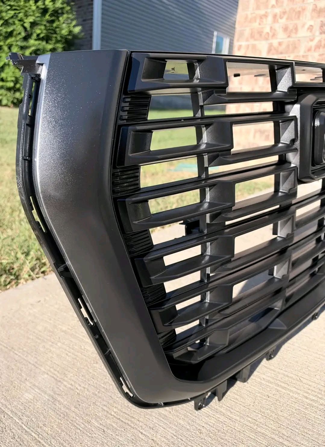 25-26 GMC Yukon Denali Grille