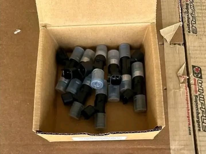Whipple Supercharger Stage 2 Kit (WK-2625-STG2-30)
