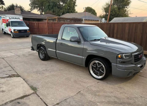 2005 GMC 1500 Regular Cab •
Short Bed 
2005 Turbo GMC sierra RST