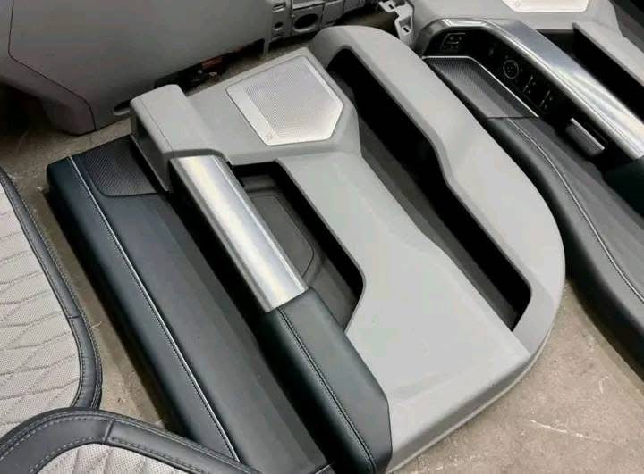 2023 2024 2025 2026 FORD F250 F350 F450 LIMITED INTERIOR SEATS CONSOLE DOOR PANELS