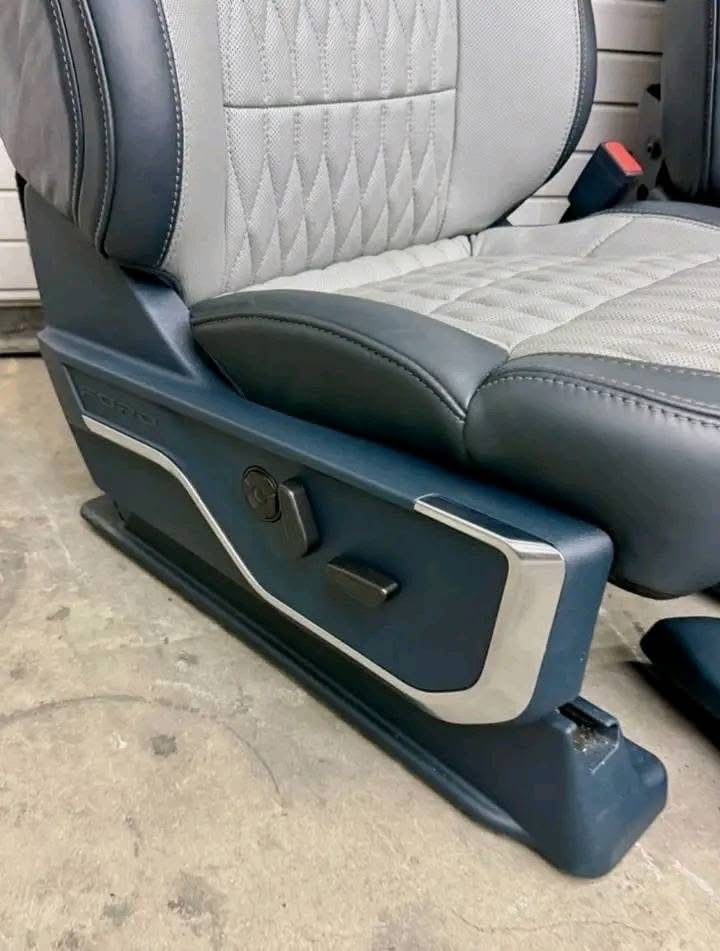 2023 2024 2025 2026 FORD F250 F350 F450 LIMITED INTERIOR SEATS CONSOLE DOOR PANELS